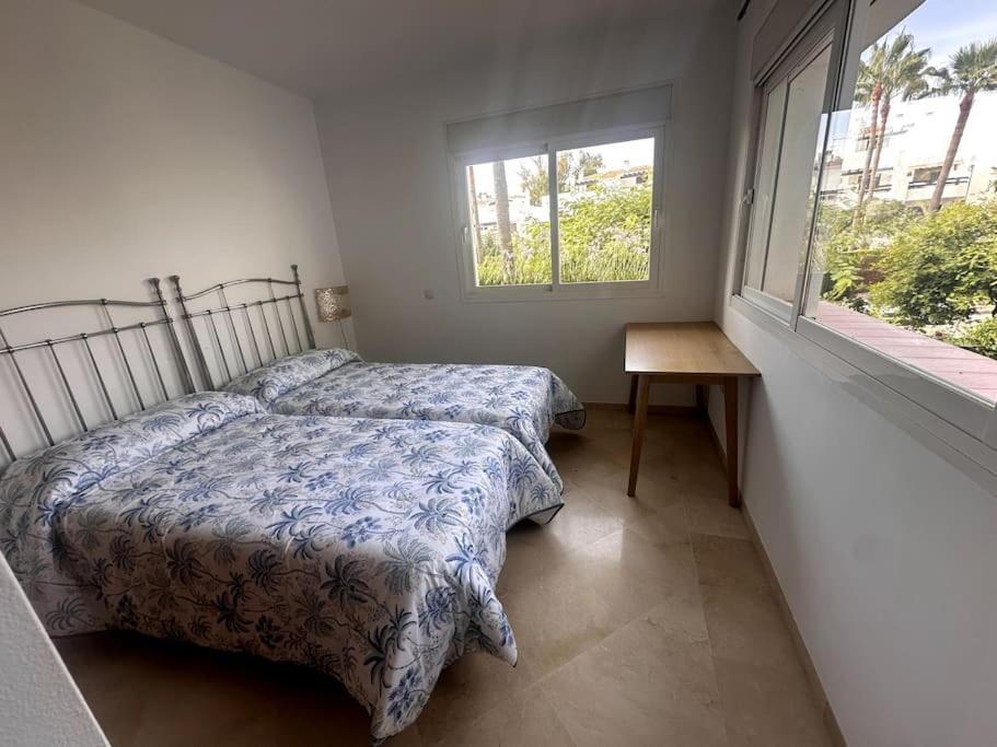 Costalita Beach Apartamento En Estepona Exterior foto